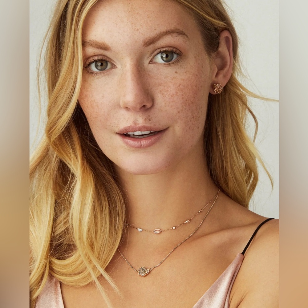KENDRA SCOTT PEACH TONE TESSA DRUZY GOLDTONE NECKLACE nwot
